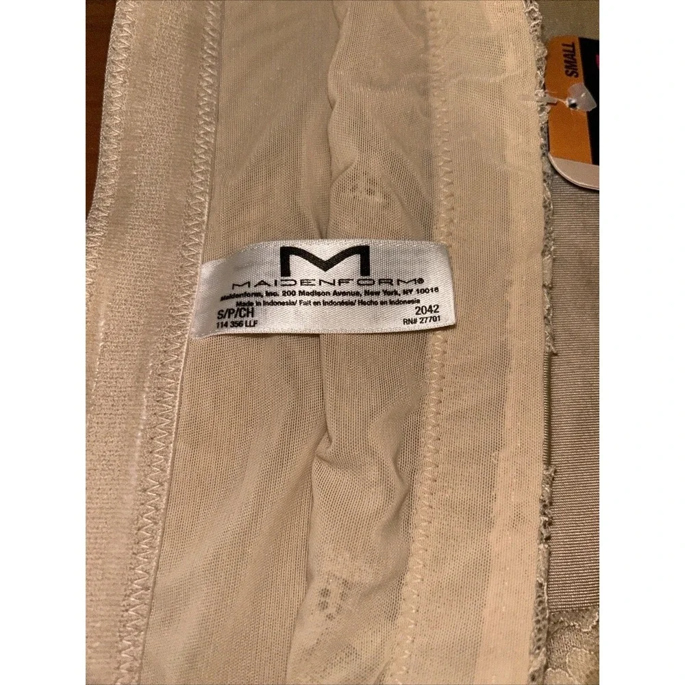 Maidenform NWT Vintage Chic‎ Hi-Waist Thighslimmer Nude Shapewear Compression